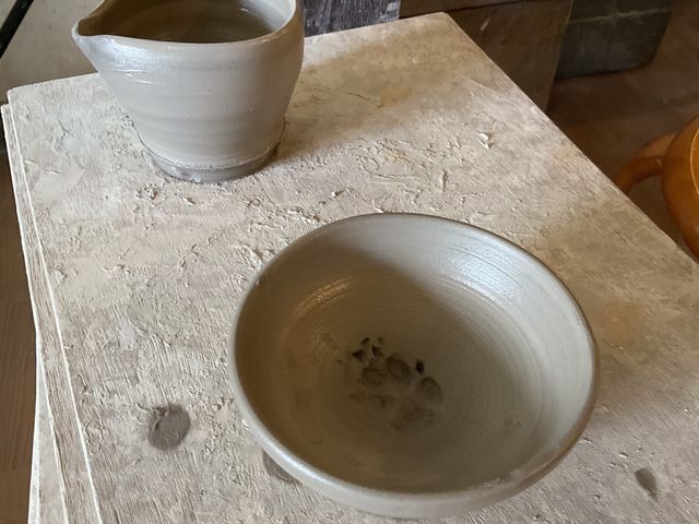 o̒ɂ͈̑Ղt܂_|H[̂