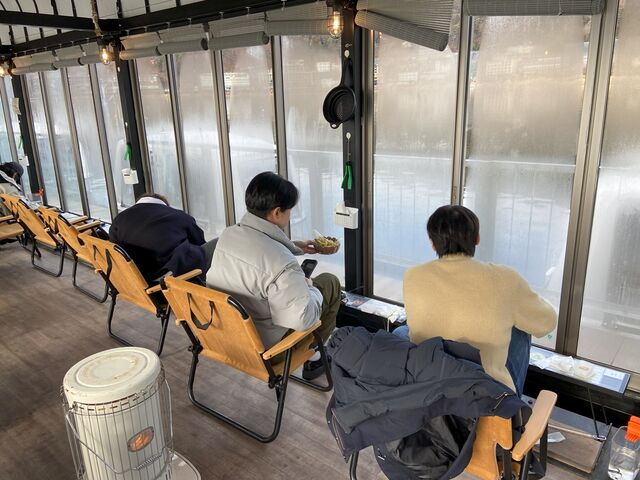 �̌��R�[�X�̕��ɂ̓��J�T�M�̓V�Ղ炪�o�܂�_NaturaBase