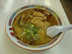 �\�t�g�ȏ��S���� 60�΂���̖I���@�܏�n�ƓX�ւ̓��e�ʐ^1