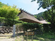 �L������̔g����j�`���̉Ƃ̓��e�ʐ^1