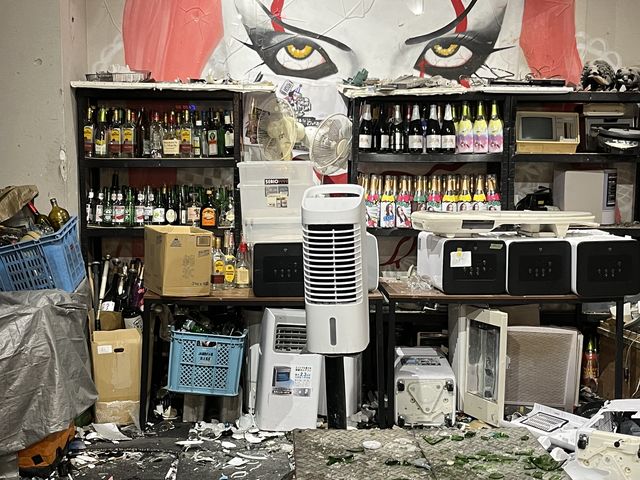 室内_CRASH BOX(クラッシュボックス)