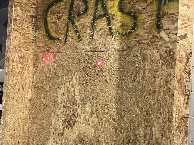 室内_CRASH BOX(クラッシュボックス)