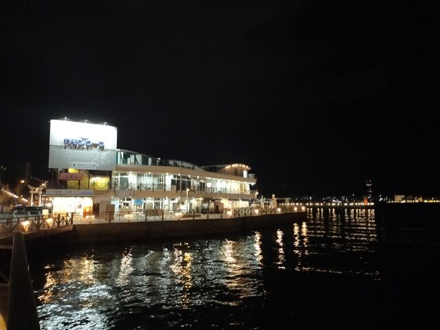 �J�������[�t�̓���_���փO�����h�z�e��