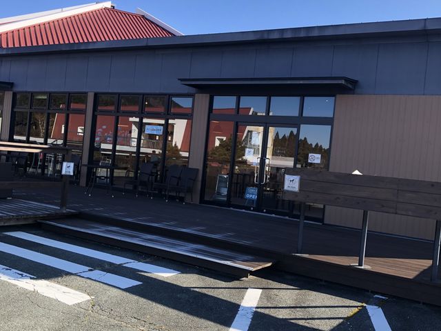 �X�^�C���b�V���ȃJ�t�F���V�݂���Ă��܂����B_���̖{���X�g�n�E�X