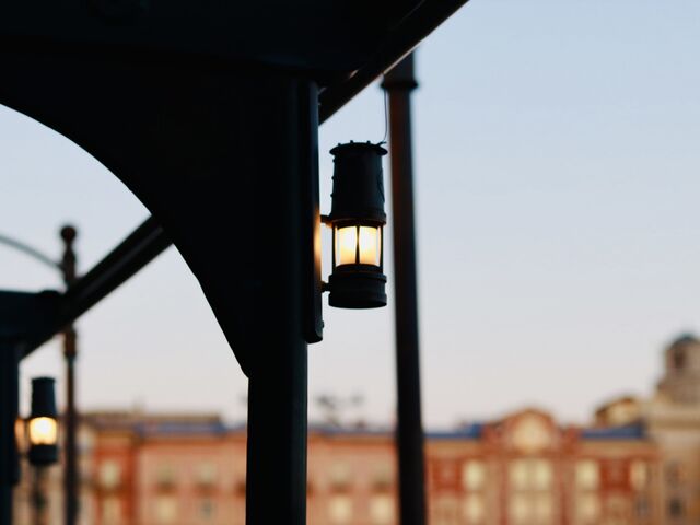 �[���̒��A�g�����W�b�g�X�`�[�}�[���C���ɏ����_�����f�B�Y�j�[�V�[(R)