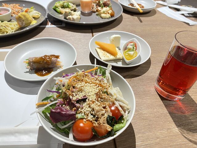 �T���__�A�[�g�z�e�����c