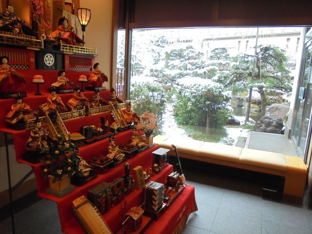 �z�[���@�����l�Ɛ�i�F�̒���_���{�����@�Β�