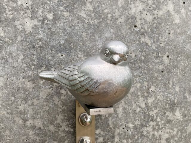 �V�}�G�i�K�̃I�u�W�F_���̉w �E�g�i�C��