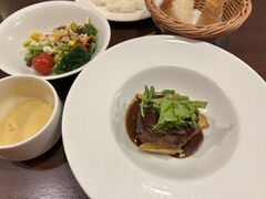 zeEBOC^[iViv~AlJ XgBistroW̎ʐ^1