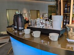 x̃XbVJtFAho[ (slash cafe & bar )ւ̓eʐ^2