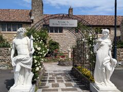 ju����̐�ރX�e���h�O���X���p�قւ̓��e�ʐ^1