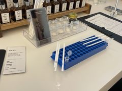 yyyLumiere Parfumւ̓eʐ^1