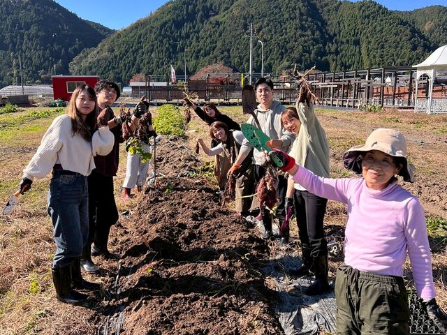 �I�[�i�[����ƈꏏ�Ɉ��@��̌��I_�A�}���Y�K�[�f�����cBBQ��