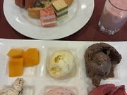 ������[����̃L���O�A���o�T�_�[�z�e���F�J�̓��e�ʐ^1