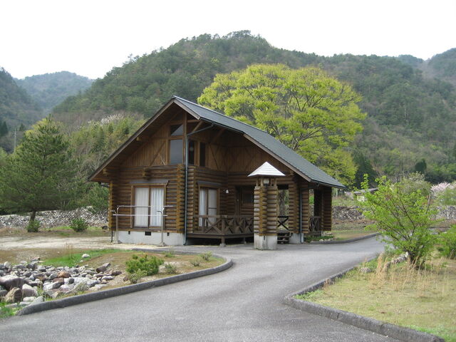 ako����̍��K�샊�o�[�T�C�h���O�n�E�X���̓��e�ʐ^2