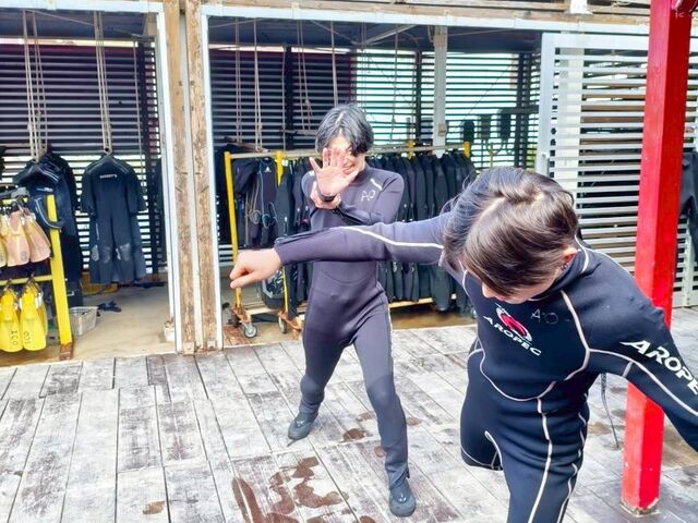 �G�S�C�X�g_����}�����T�[�r�X��