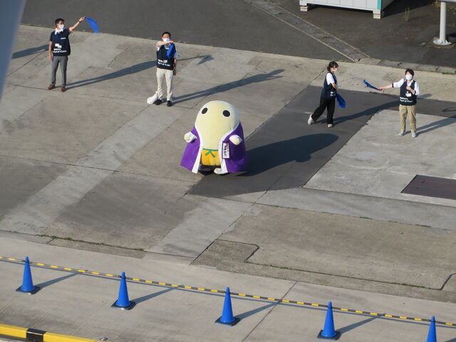 �Ԃ���񂳂�̋��s���ߍ`�̓��e�ʐ^4