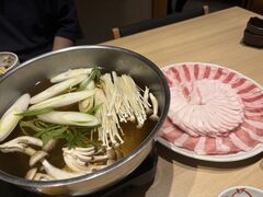 4�l�̂��[����񂳂�̓V���� �ሤ�l �{�X�ւ̓��e�ʐ^1