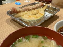 4�l�̂��[����񂳂�̓V�Ղ� �Ђ炨 �V�_�X�̓��e�ʐ^1
