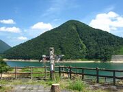 �ܐF�ΗΒn�����L�����v��E�ܐF�΃��b�W�̎ʐ^2