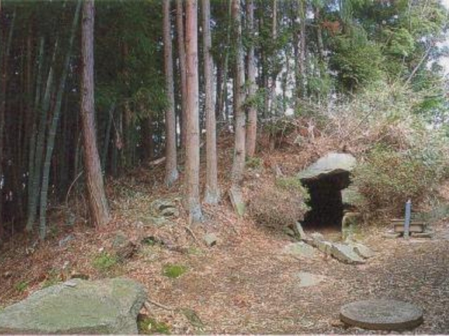 ���ˌÕ��Q�̎ʐ^1