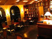 T^ }A mFb eBTlA̎ʐ^1