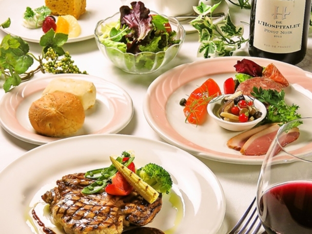 ThWG Salon de Julliet̎ʐ^1