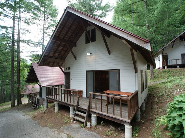 �E�b�h�f�b�L��BBQ���o���܂��B_�y�b�g�����܂��X�̃��]�[�g���@�������R�e�[�W