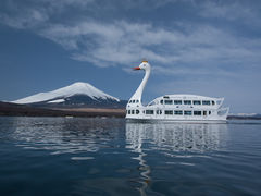 山中湖遊覧船 白鳥の湖の写真1