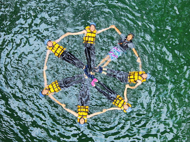 Ċ͂Ղ萅Vтo܂B_lC`[irQ[^[