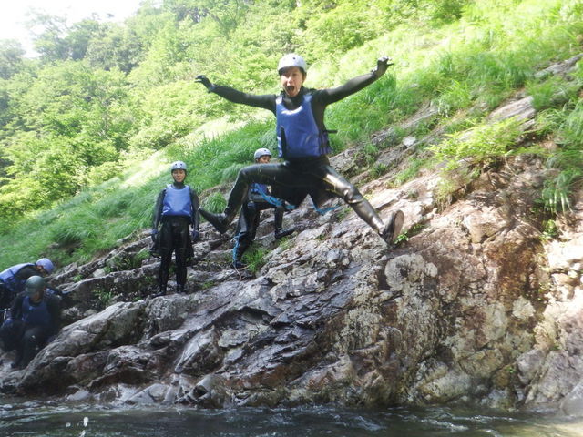 LjIjO~jWv|Cg_lC`[irQ[^[