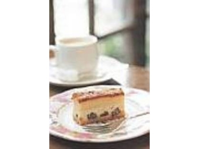 『ドイツ風チーズケーキ』と『コーヒー』_フランソア喫茶室