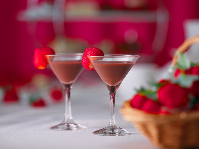 �A�t�^�k�[���e�B�[�y�E�F���J���h�����N�z�������ƃ`���R���[�g�̃��N�e��_���X�g�����J�t�F �Z���[�X/ANA�N���E���v���U�z�e�����c