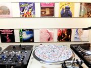 VIBESRECORDS�@DJ�����̎ʐ^2