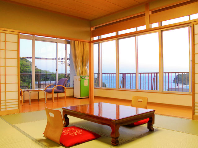 ��ԕ����b�^�C�v�i�p�����a���P�O��{�a���c�C���x�b�h�j_�I�B���� �G��̓� �o�q����