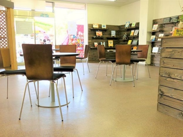 �����܃N���G�C�^�[�Y�}�[�P�b�g