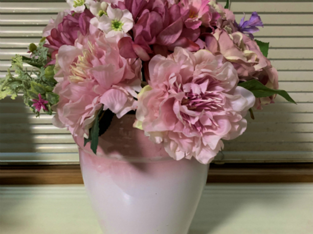 �v���[���g�p�̍�i�Ƃ��Ă̐�����Q�O�O�O�~�`�ł��܂��B_�v�e�B�E�t���[��