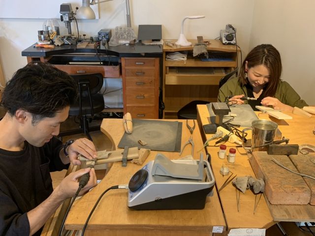 ẴO𐻍삵Ă܂B_AJlX s