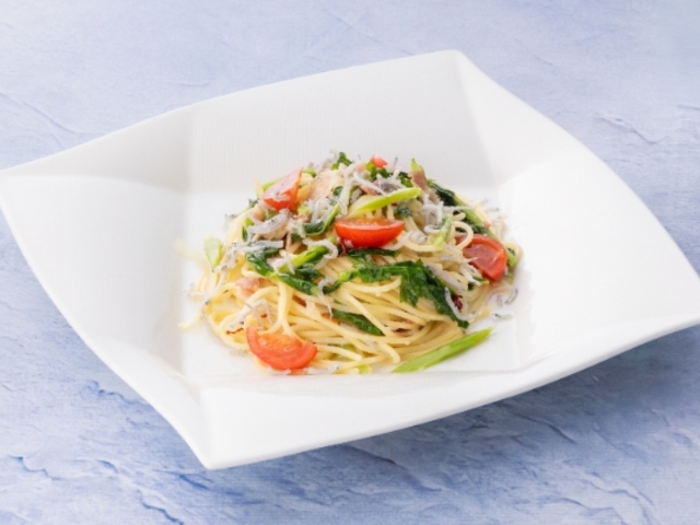 �I�ׂ郁�C���f�B�b�V�����u�V���X�Ət��؂̃y�y�����`�[�m�v_�z�e�����g���|���^�����背�X�g�����u�u���b�X���[���[���G�v