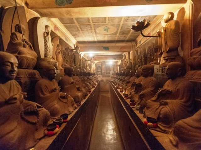 �^���Èł̑ٓ�����𔲂��A�n�����̐Ε��ł��Q����ς܂��āA�����v����܂��悤�ɁB(���j�ߑO�c�A�[�ɂ�)_������Ѓr�����r�����c�A�[�Y