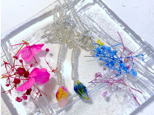 �����T�����h���[�Y