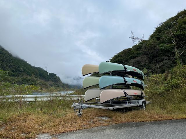 �J�i�f�B�A���J�k�[��p�̃g���[���[�ŉ^�т܂�_�J�i�f�B�A���J�k�[�N���uBencher