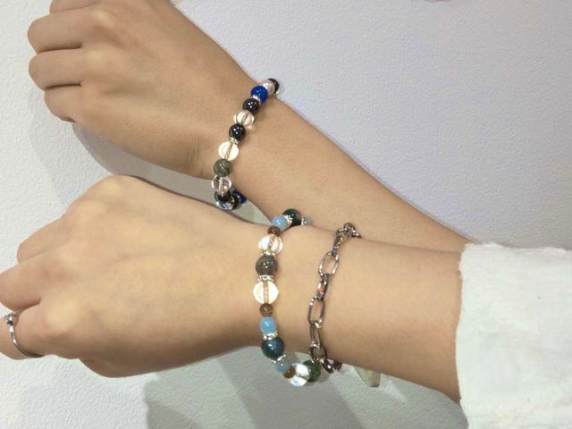 �u���X���b�g���̌���_OISE JEWELRY gallery&cafe