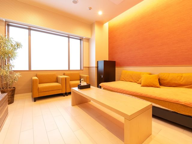 �L����
�V�����[�A�g�C������_RAKU SPA GARDEN���É�