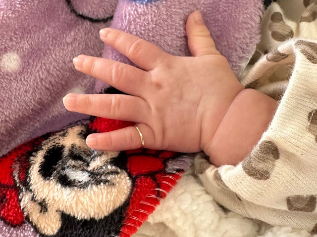 �����炭������̌��^�W���G���[�V���b�v�̒���1�ԎႢ���q�l���Ǝv���܂��B����ꂩ���̉䂪�q�̎w�̃T�C�Y�ŝn�����x�r�[�����O�B
�����Ƀ}�}����̃��b�Z�[�W����B_Jewelry Coseete