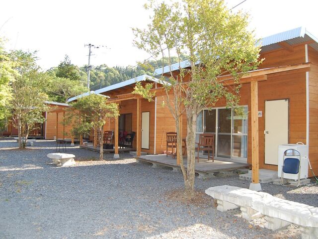 ���ȂÂݔ��R��L�����v���̎ʐ^1