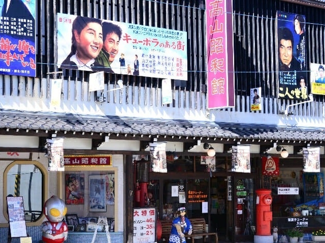 ���R���a��