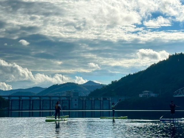 ���R�ƒ��a�������r��_����̂��o�b�N�Ɂ�_Club Frog's(�N���u�t���b�O�X)���r��x�[�X