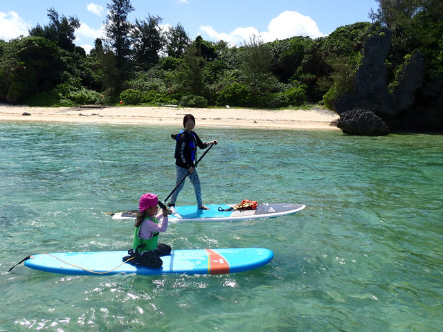 ���q����ƈꏏ�ɑ��������o���܂��B���S�ݐ؂Ȃ̂ŁA�K�C�h���������ɂ��ăG�X�R�[�g�v���܂��B_Ehku Sup Okinawa