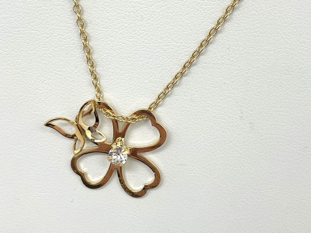 �낤�t���̌��b[Lucky Clover]�ɃN���X�^����1�΂ƃ`�F�[����ǉ��B����Ƀ��b�L���ǉ������Q���ҍ�i�B_���Z��STUDIO